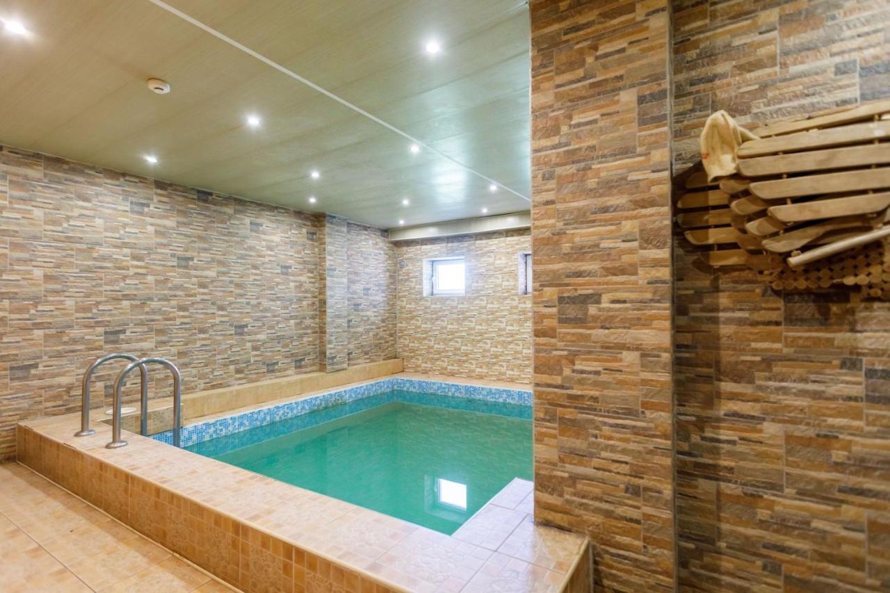 Hotel Viesu Nams “Dimantu Ferma” à Ikšķile Extérieur photo