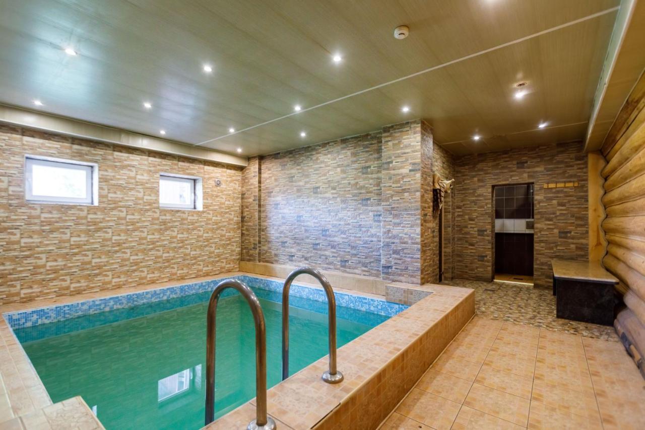 Hotel Viesu Nams “Dimantu Ferma” à Ikšķile Extérieur photo