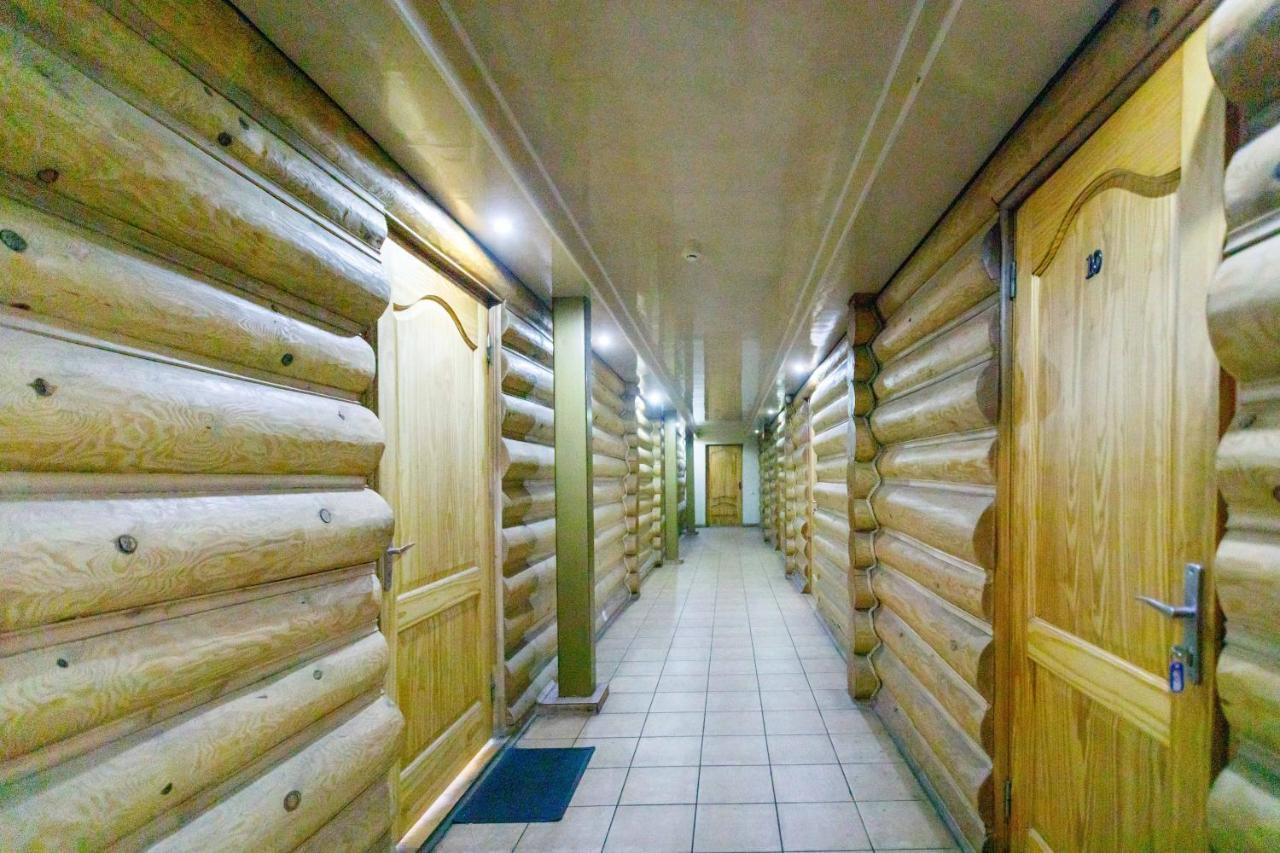 Hotel Viesu Nams “Dimantu Ferma” à Ikšķile Extérieur photo