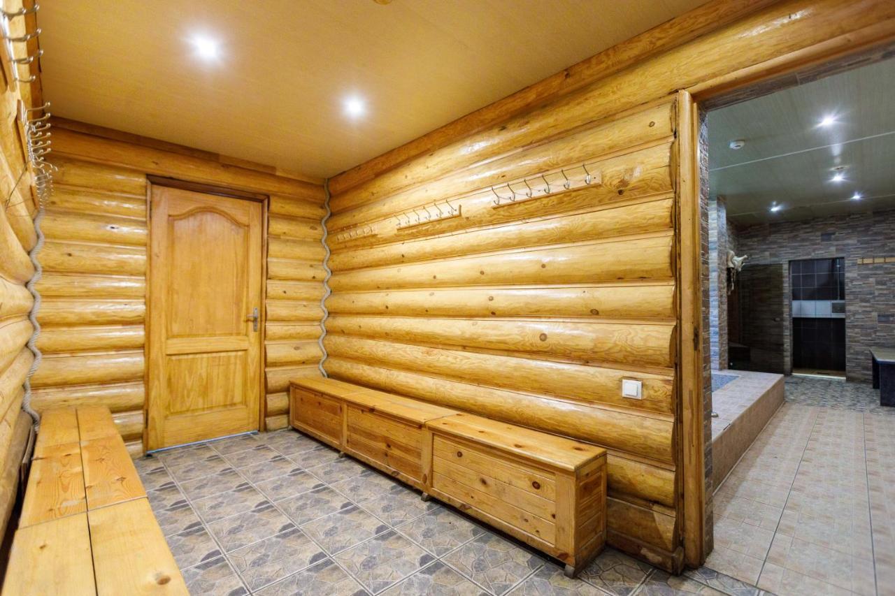 Hotel Viesu Nams “Dimantu Ferma” à Ikšķile Extérieur photo